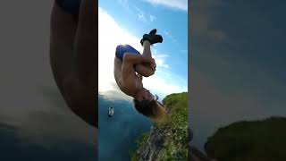 Throwing A 360 Camera With Two Cliff Divers