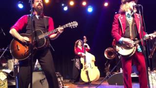 Squirrel Nut Zippers ~ West Of Zanzibar