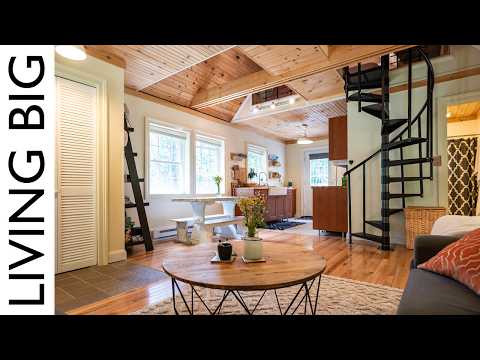 Stunning Small Cabin & Homestead In The Woods Of Vermont