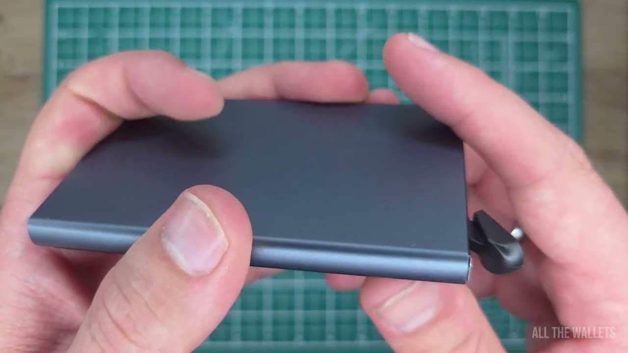 Secrid's Salamander Mechanism: A genius way to solve your cards getting stuck