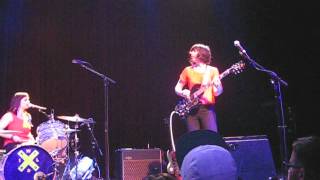 Wild Flag - Endless Talk (live at the Fillmore)