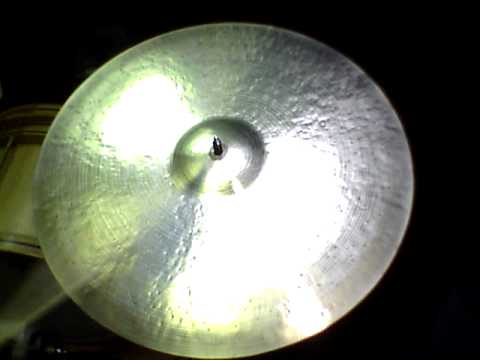 22 TW Kontroversial Half Turk Ride, 2673g - Handcrafted cymbals by Craig Lauritsen.MOV