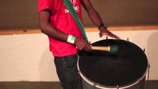 Funk surdo lines demonstrated by Mestre Fred