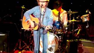 Dwight Yoakam Covers Home of the Blues, Atlantic City, NJ