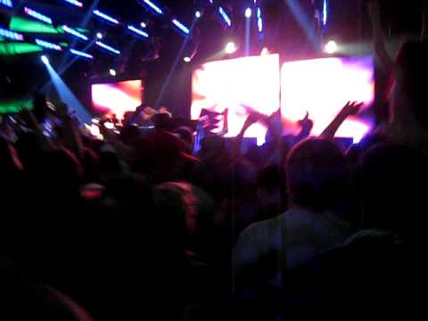 Dada Life playing Calvin Harris Awooga at Hollywood Palladium 4-2-2011