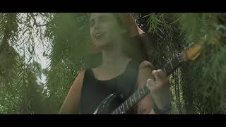 Dominique – “Help Me Decide”