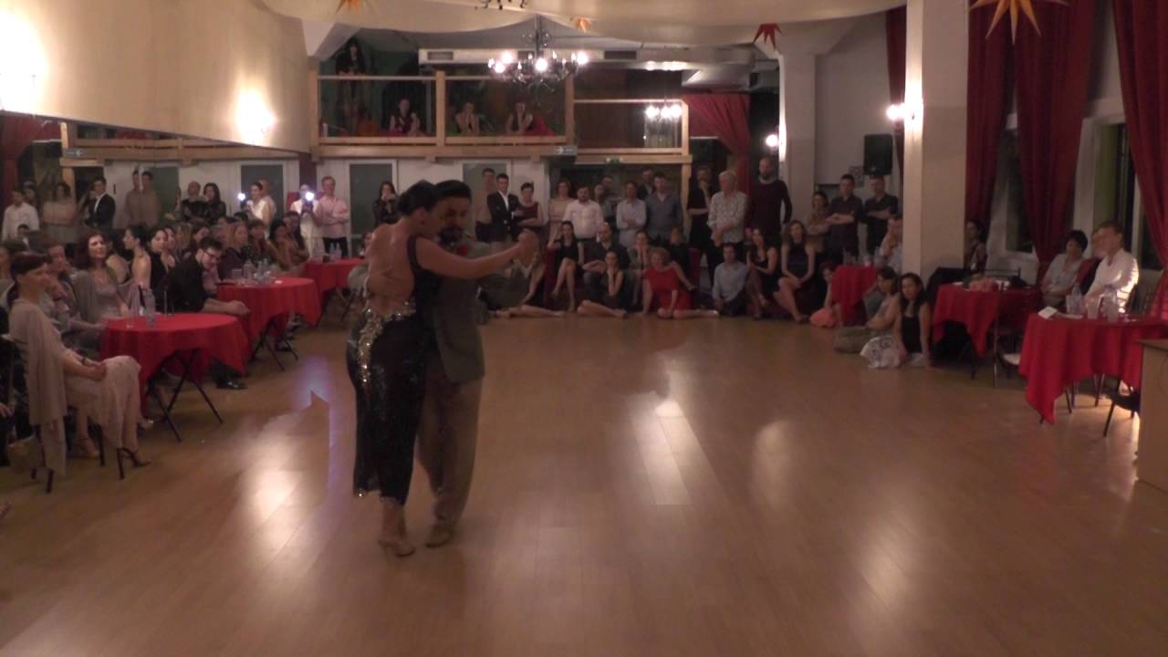Virginia Pandolfi y Jonatan Aguero White Tango Nights 2016 3/5