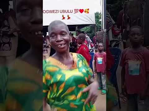 Ogwezi Ubulu: Live on stage