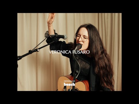 Veronica Fusaro - Beach (Acoustic Live Session)