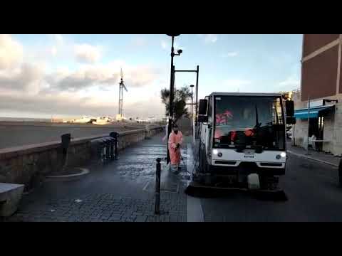 Ladispoli - Gli operatori del servizio di #igieneurbana in azione (22.05.21)