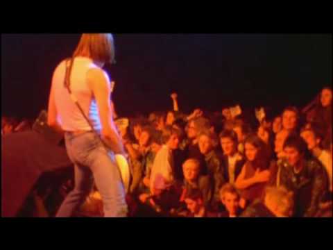 The Ramones - It's Alive (1977) - Pinhead