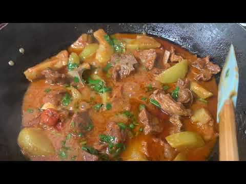 La daube la viande chou chou ( meat curry with chow chow)