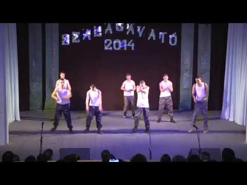 Szalagavató,2014. Záhonyi Kandó K.Sz. 12/B táncai