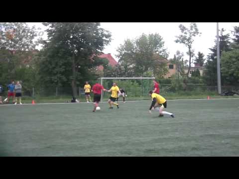 9. tydzień: Melange Football Team - Korupcja (FLS Wiosna 2013)