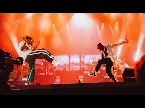 Pheelz Performs "Fineese" with Usher For The First Time on Stage 2022