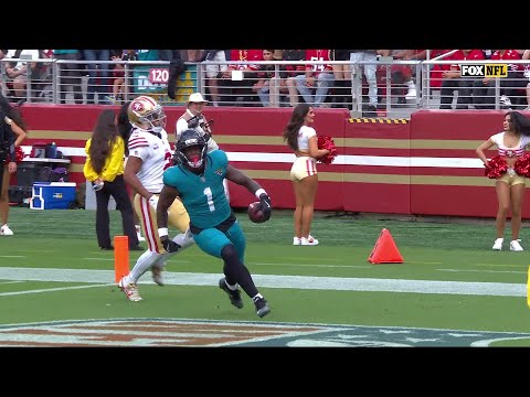 Etienne on the loose! RB unleashes 48-yard TD with shifty moves