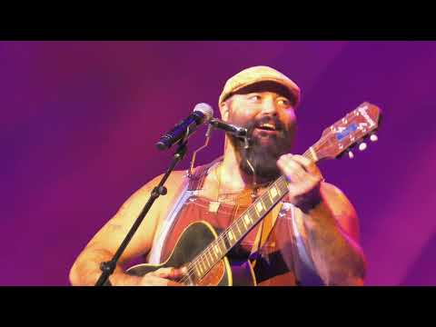 Reverend Peyton's Big Damn Band - Poor Until Payday