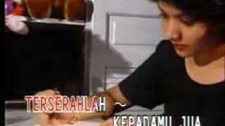 Download lagu POPPY MERCURY - Satukanlah Hati Kami mp3 Download lagu POPPY MERCURY - Satukanlah Hati Kami mp3