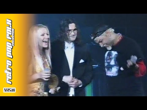 DESI SLAVA & AZIS - LIVE@NAGRADITE NA NOV FOLK 2002 / ДЕСИ СЛАВА и АЗИС - НА ЖИВО на НОВ ФОЛК 2002