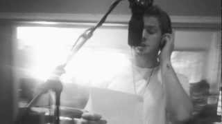 Brandon Jones - In the Moment (Feat. Jade Valerie)