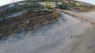 preview picture of video 'Isle of Palms Beach Again.. with a kite underneath the drone'