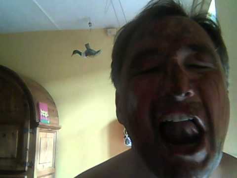 Holyjohn1000 geeft zichzelf een heerlijke chocolademassage