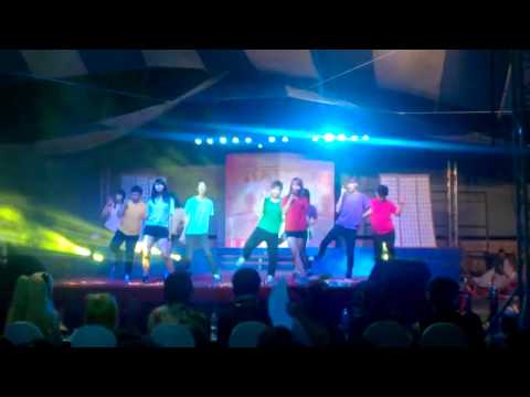 140809 S-ARA Dance cover One Two Three + Help Me (Morning Musume)