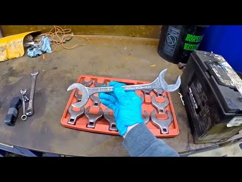 Case Skid Loader Hydraulic Lines Repair Part 1