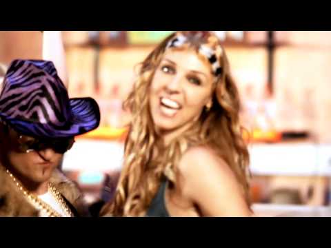 LOONA vs MOVETOWN "El Cucaracho - El Muchacho"