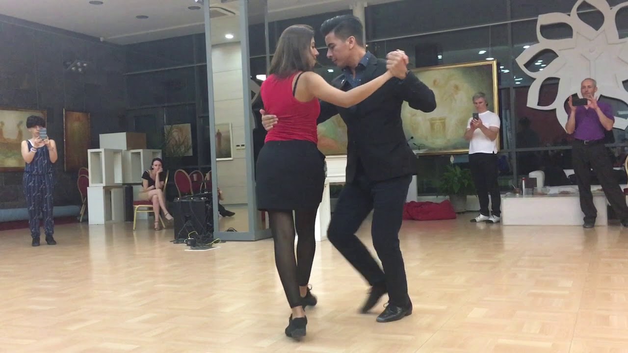 Sebastian Achaval y Roxana Suarez. Moscow.07.10.2018