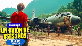 ENTRA EN UN AVION LLENO DE ASÉS1NOS QUE BUSCAN CÁZ4RLÓ | RESUMEN