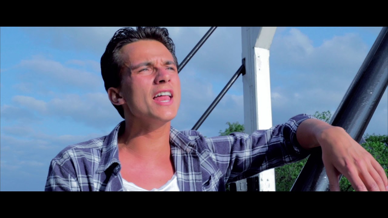 Danilo - Laat ze allemaal - Officiële Videoclip