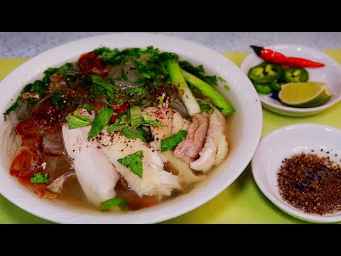 Vietnamese Silver Noodle Chicken Soup (Miến Gà)