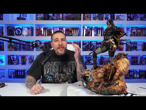 The Batgirl Premium Format By Sideshow + A Statue Giveaway