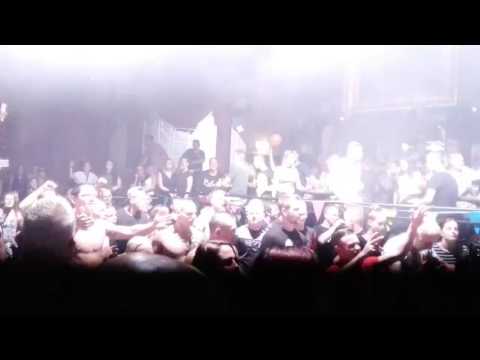 Partyraiser & Aggressive @ Overstuurd playing "Stampede - Violence"
