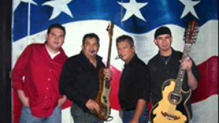 Jaime Y Los Chamacos -  Seis Pies Abajo / La Chancla Live