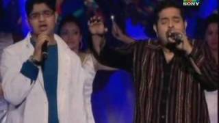 Shankar Mahadevan Singing Maa Along With His Son Live