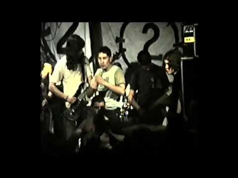 2 Minutos - Barricada (En Vivo Zona Cyborg 1993)