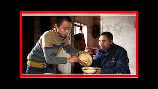 Download lagu Bakti Anak Luar Biasa, Selama 9 Tahun Rawat Orang Tua Tuna Netra mp3