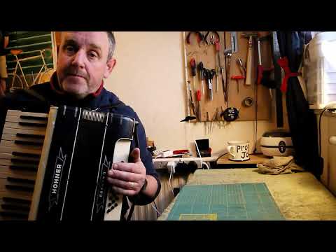 Hohner Carmen 2 accordion for sale-24 bass fully refurbished