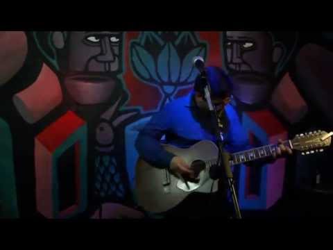 Frank Guerra - Ya mejor me voy a dormir en (The show beer rock bar)