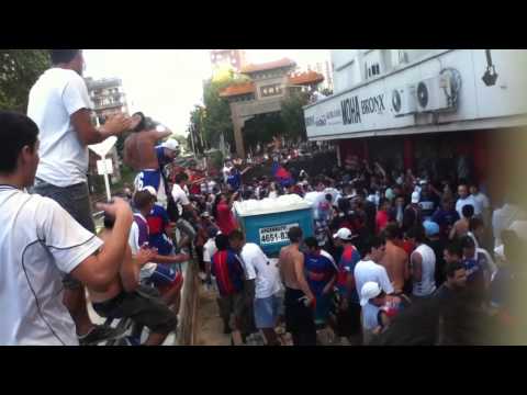 "Copamos el Tren y Fuimos Caminando" Barra: La Barra Del Matador • Club: Tigre