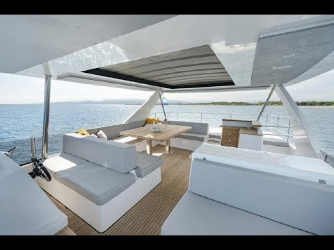 Aventura 50 powercat - flybridge walk around, huge space, wet bar, optional hot tub