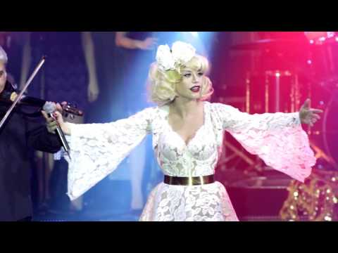 Loredana - Zi una mai saltareata | LIVE in concertul MAGIC 2013