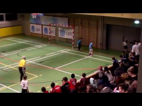 31. upc - Tirol Cup 2015 / U9-Spiel um Platz 3 / SPG Innsbruck West vs. Sportverein Innsbruck