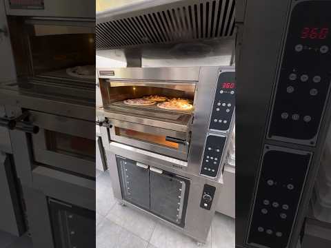 Hornea hasta 8 pizzas al mismo tiempo, tenemos stock de hornos italianos en Perú. Wsp +51 933270183