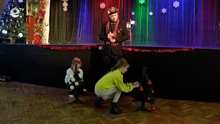 Деца от Хасково участваха в шоу-спектакъл "Спасяването на Коледа"