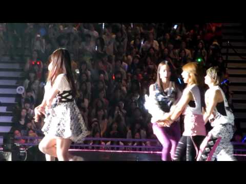 [SHORT FANCAM] 120623 Music Bank Live in Hong Kong 2012 -f(x) - Pinocchio