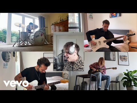 Nothing But Thieves - In Solitude :: Real Love Song (Live)