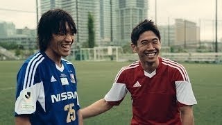 【サッカー珍事件】香川の同僚がパンツ丸出しにされる